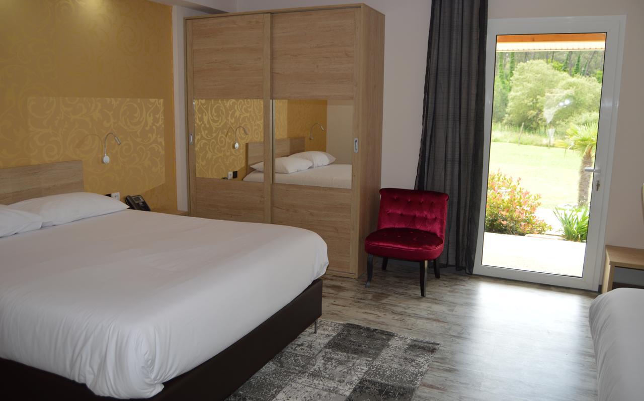 L'Hotel Du Lac Кастелжалу Екстериор снимка