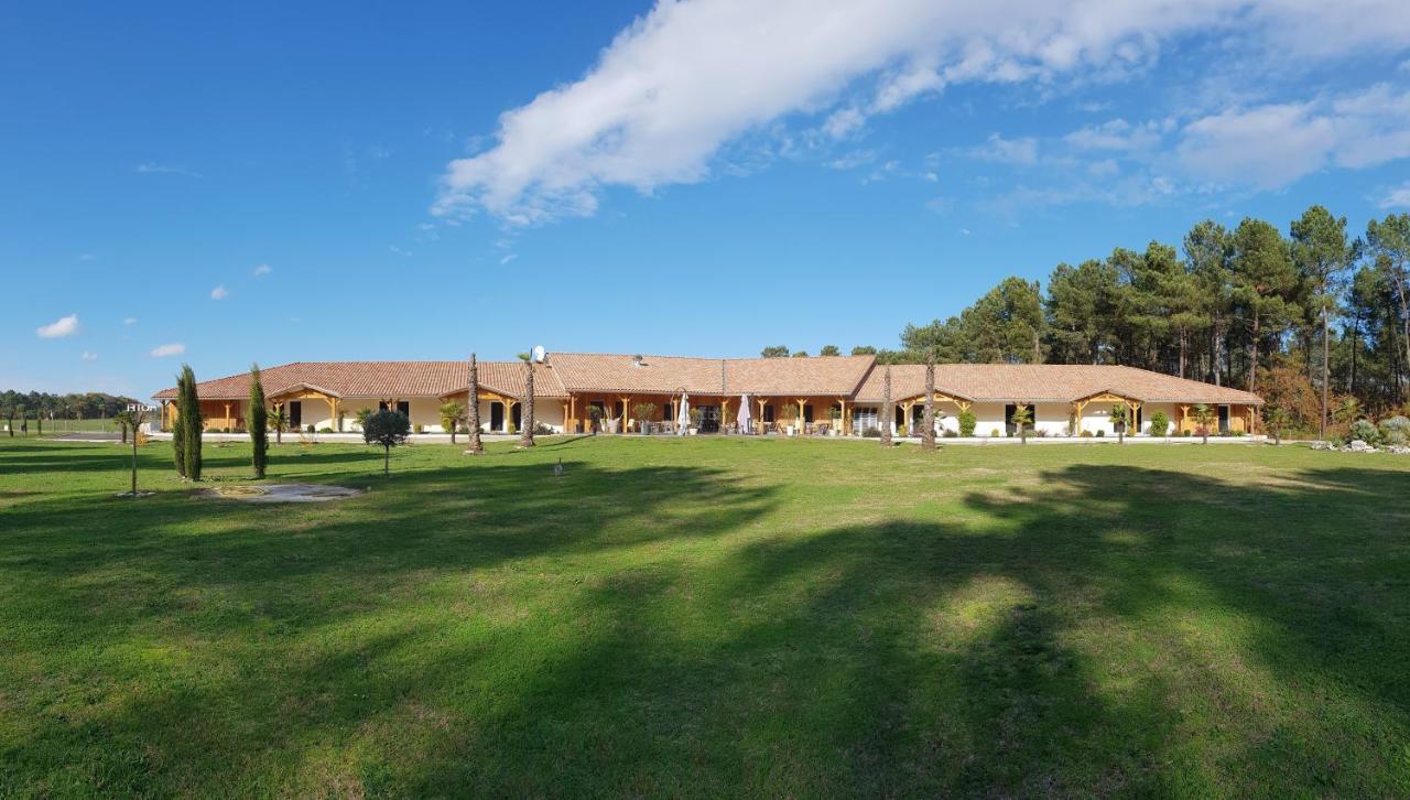 L'Hotel Du Lac Кастелжалу Екстериор снимка